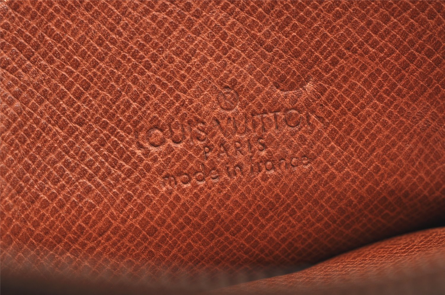 Authentic Louis Vuitton Monogram Pochette Secret M45484 Shoulder Bag Pouch 2462K