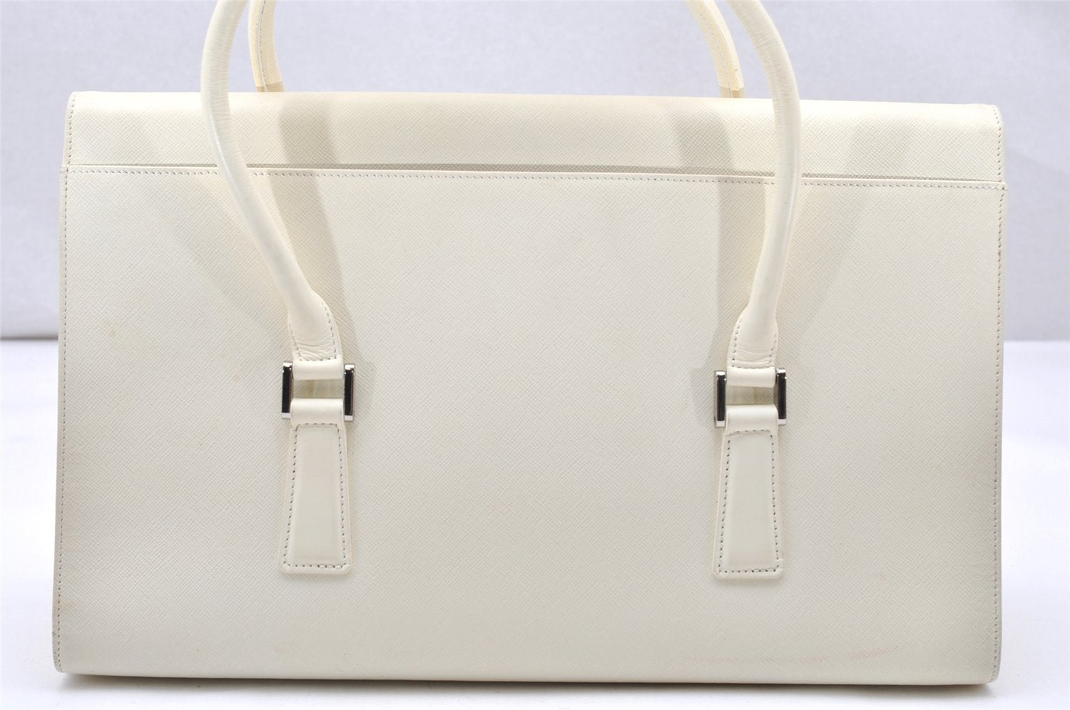 Authentic BURBERRY Vintage Leather Shoulder Hand Bag White 2465K