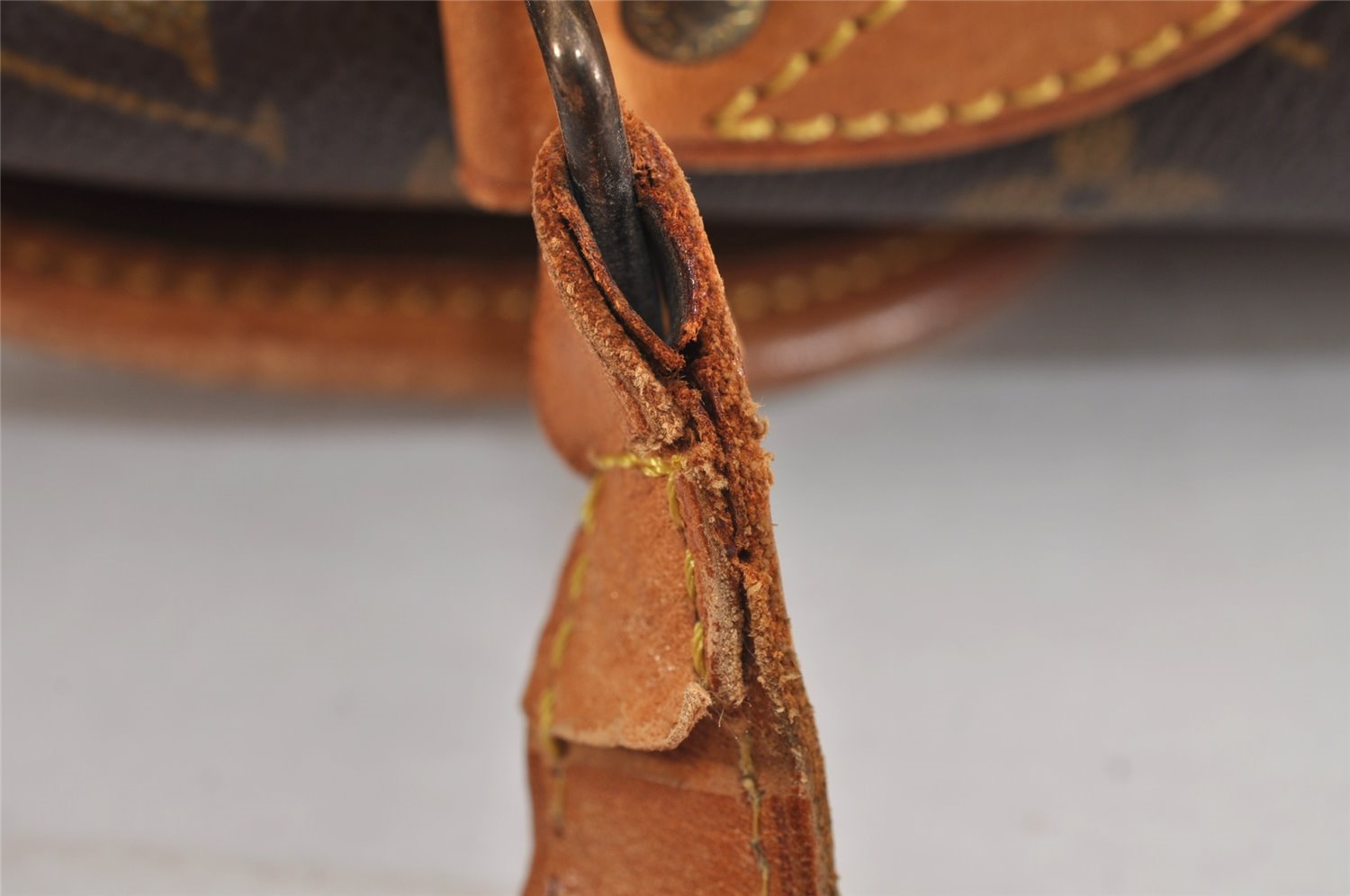 Authentic Louis Vuitton Monogram Gibeciere MM Shoulder Cross Bag M42247 LV 2469J