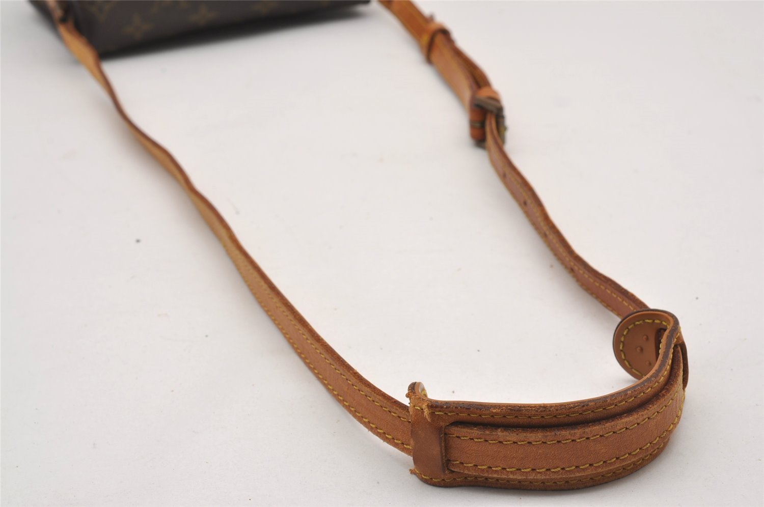 Authentic Louis Vuitton Monogram Saint Cloud MM M51243 Shoulder Cross Bag 2475J