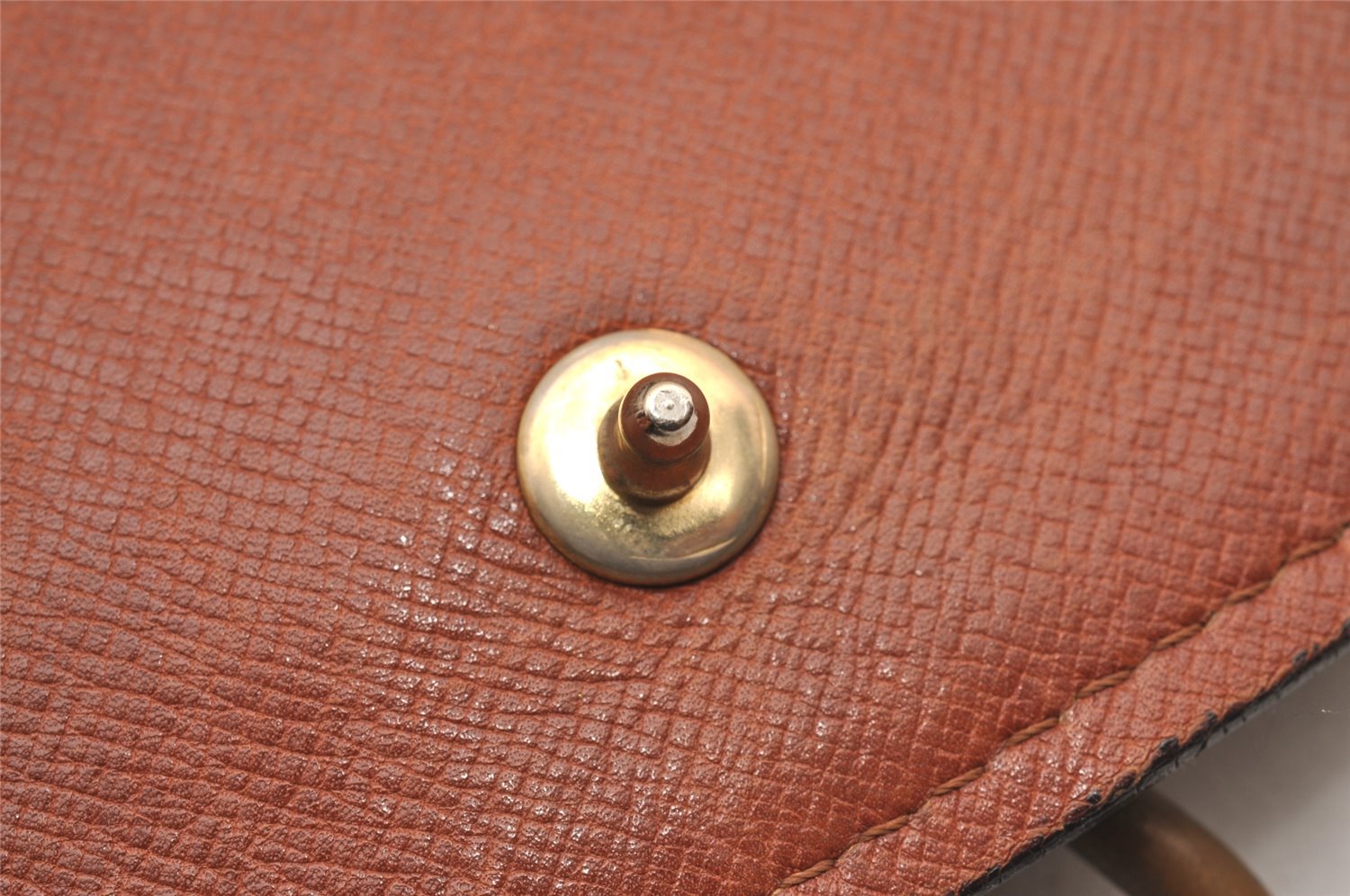 Authentic Louis Vuitton Monogram Saint Cloud MM M51243 Shoulder Cross Bag 2475J