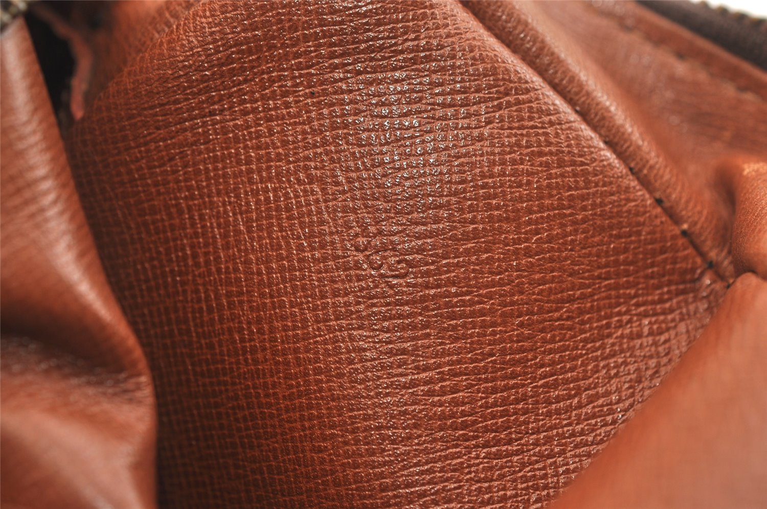 Authentic Louis Vuitton Monogram Compiegne 28 Clutch Hand Bag M51845 LV 2475K