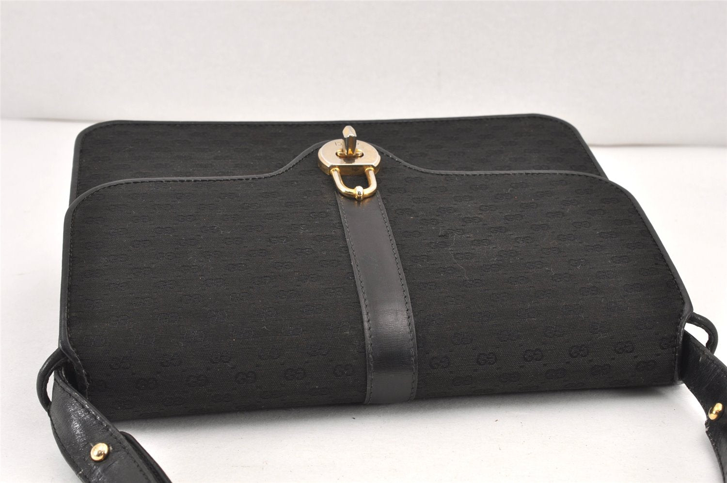 Authentic GUCCI Micro GG Canvas Leather Shoulder Hand Bag Purse Black 2477K