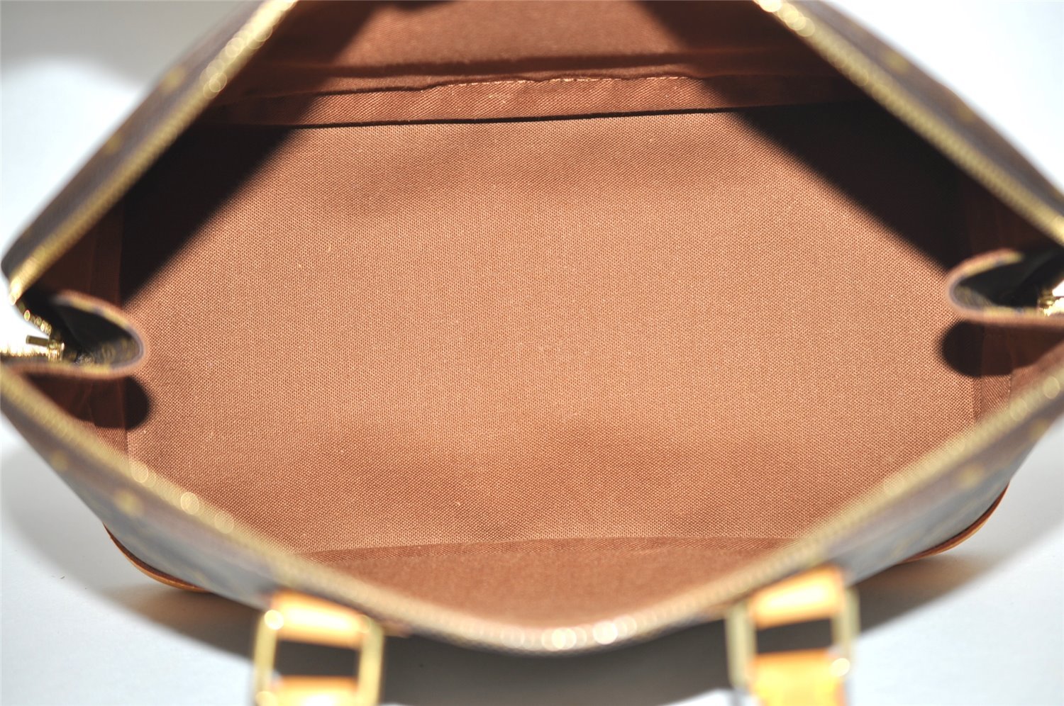 Authentic Louis Vuitton Monogram Alma Hand Bag Purse M51130 LV Junk 2478J