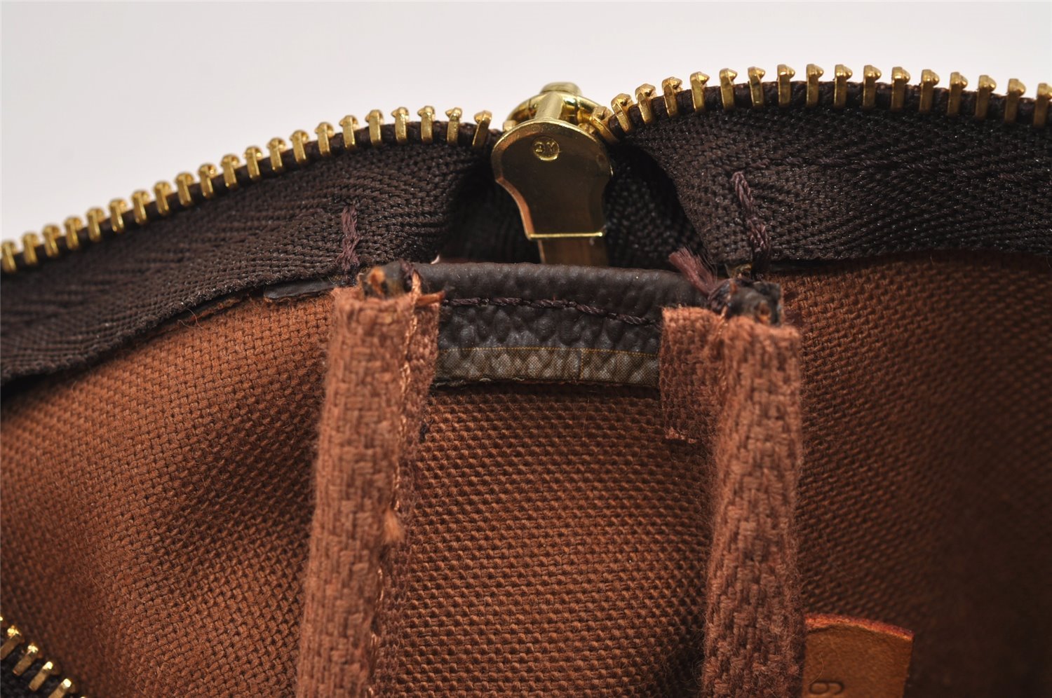 Authentic Louis Vuitton Monogram Pochette Accessoires Pouch M51980 LV 2479J