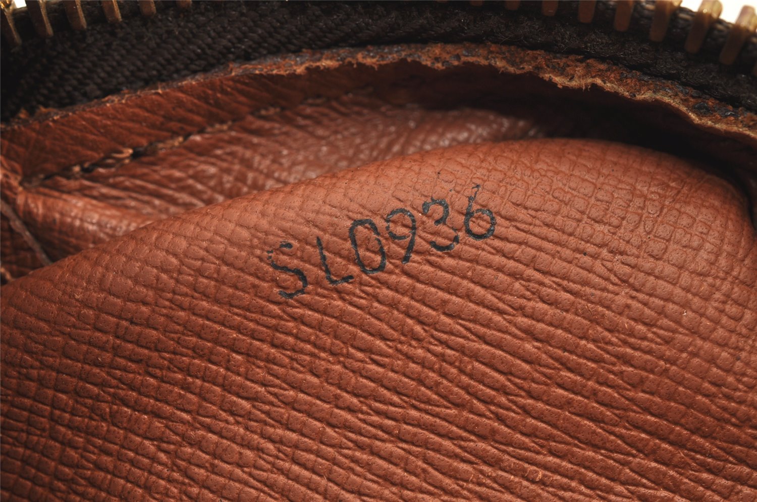 Authentic Louis Vuitton Monogram Marly Dragonne GM M51825 Clutch Bag Junk 2480K