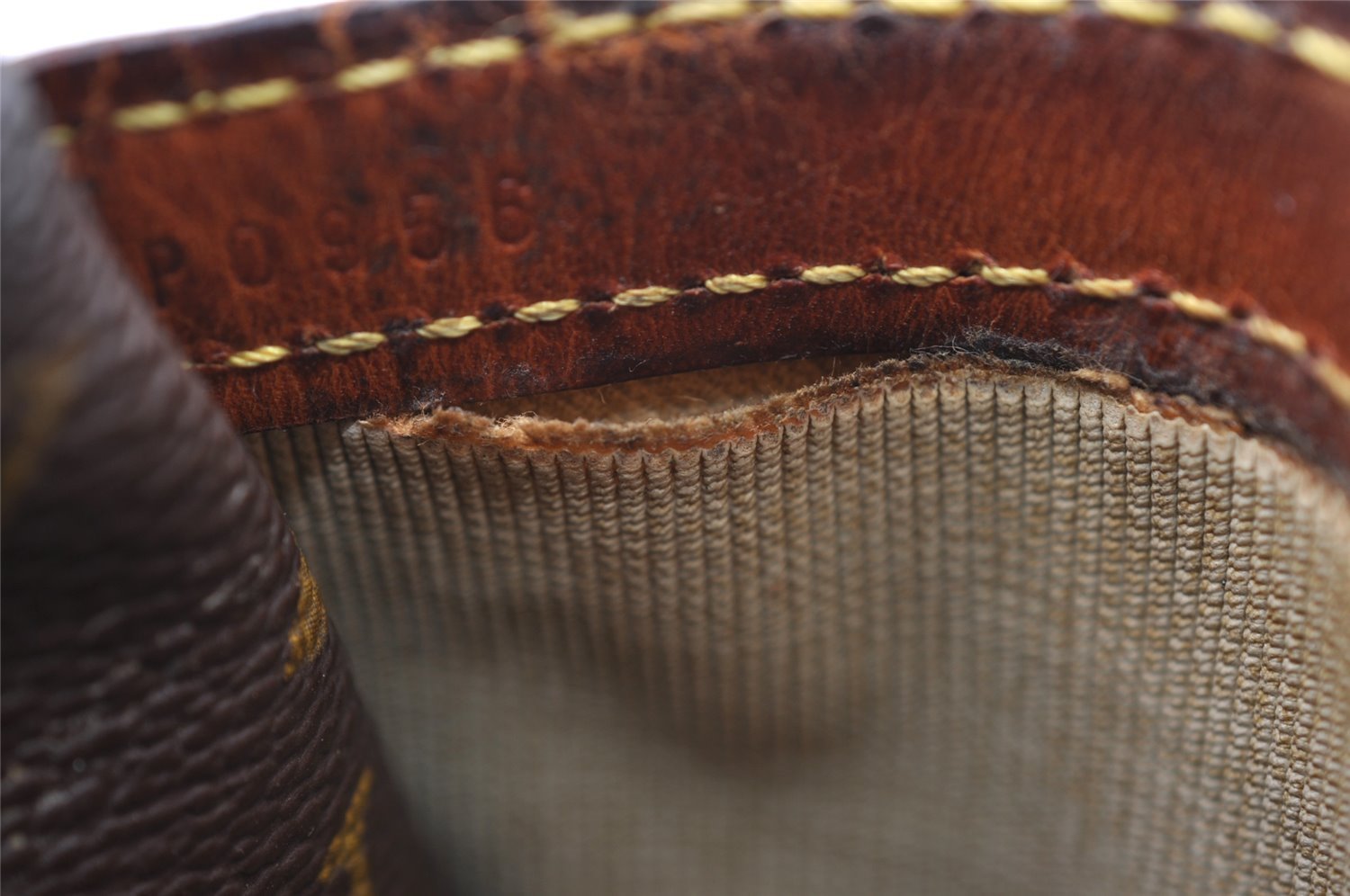 Authentic Louis Vuitton Monogram Reporter PM Shoulder Cross Bag M45254 LV 2484I