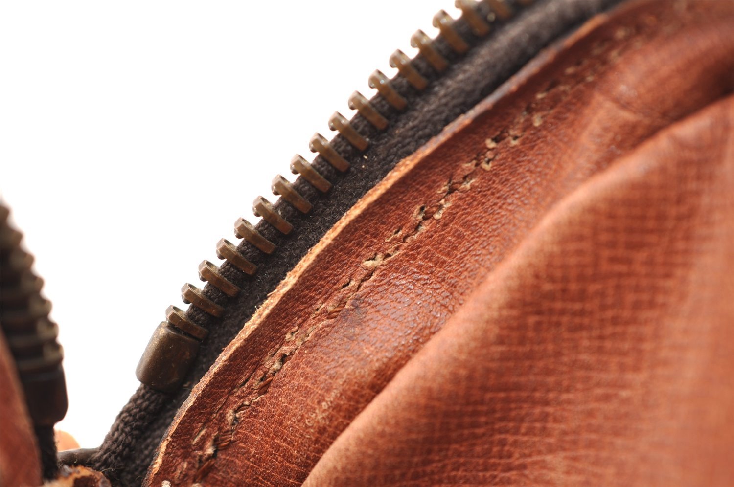 Auth Louis Vuitton Monogram Mini Poche Danube Shoulder Bag M45268 LV Junk 2487I