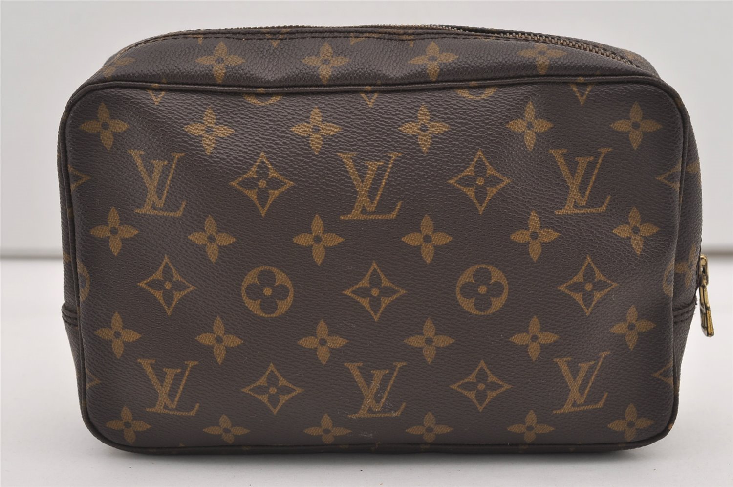 Auth Louis Vuitton Monogram Trousse Toilette 23 Clutch Hand Bag M47524 LV 2489J