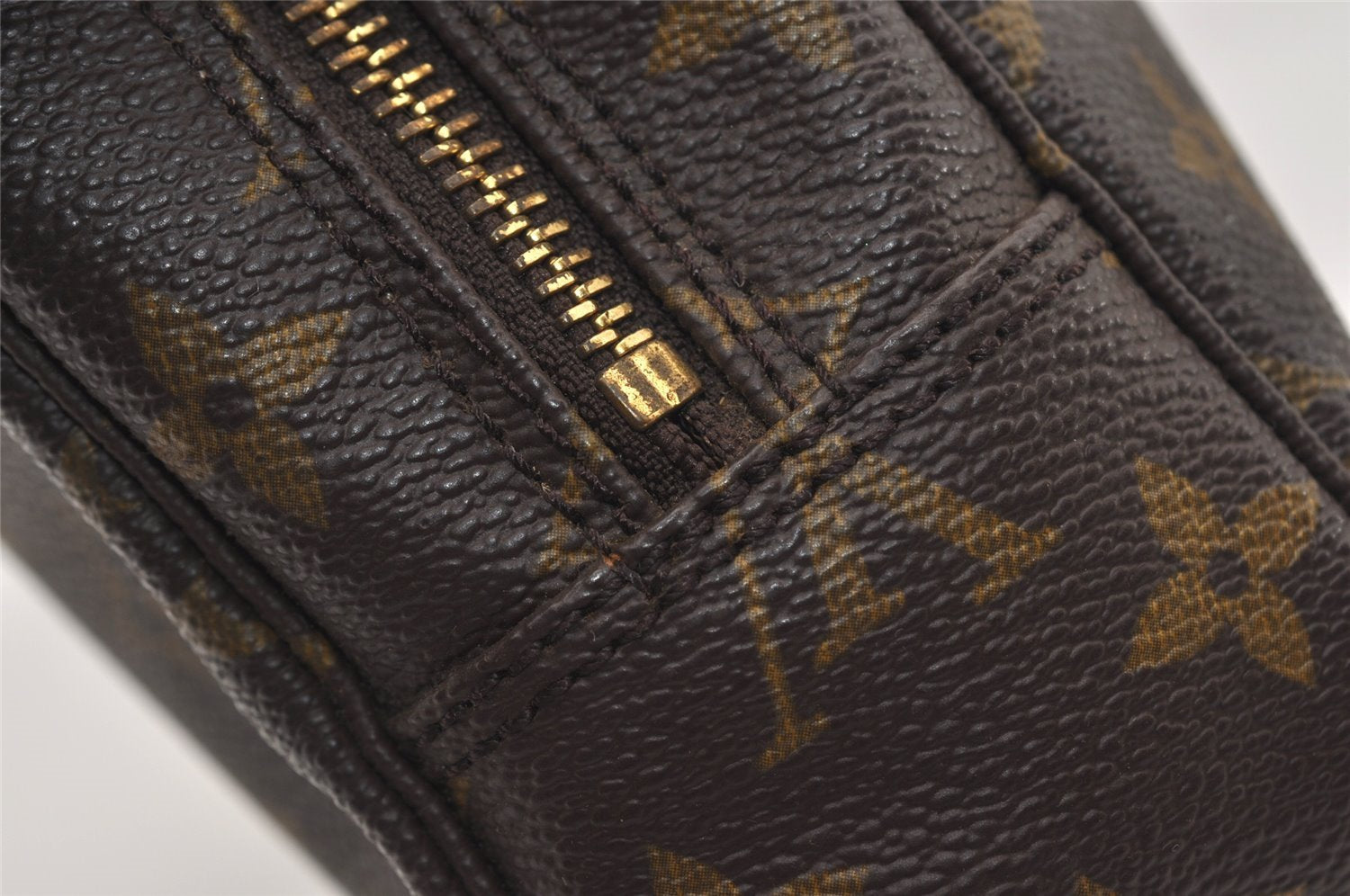 Auth Louis Vuitton Monogram Trousse Toilette 23 Clutch Hand Bag M47524 LV 2489J