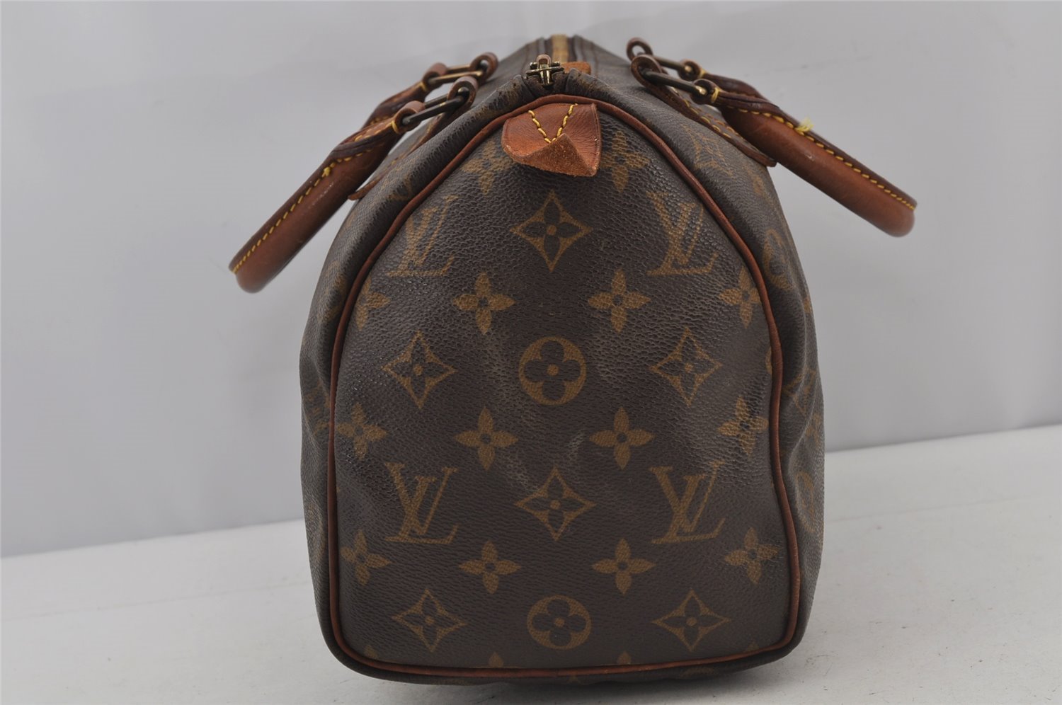 Authentic Louis Vuitton Monogram Speedy 25 Boston Hand Bag M41528 LV 2490J