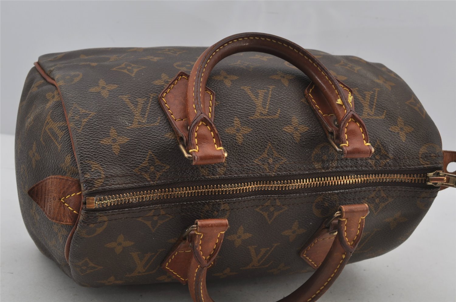 Authentic Louis Vuitton Monogram Speedy 25 Boston Hand Bag M41528 LV 2490J