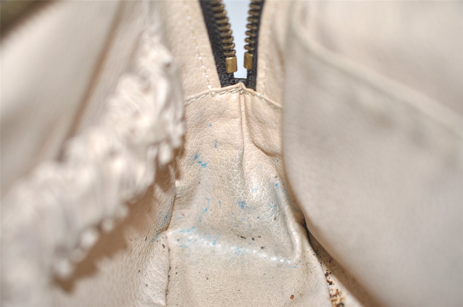 Auth Louis Vuitton Monogram Trousse Toilette 23 Clutch Bag M47524 Junk 2498K