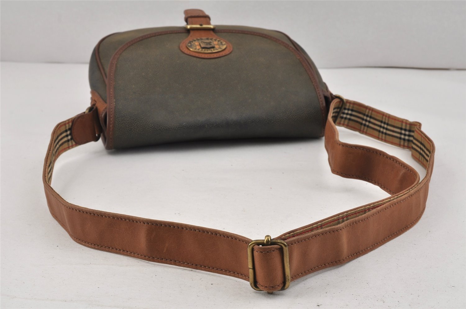 Authentic Burberrys Leather Shoulder Cross Body Bag Purse Green Junk 2500K