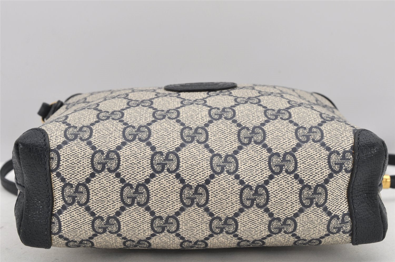 Authentic GUCCI Shoulder Cross Body Bag Purse GG PVC Leather Navy Blue 2503K