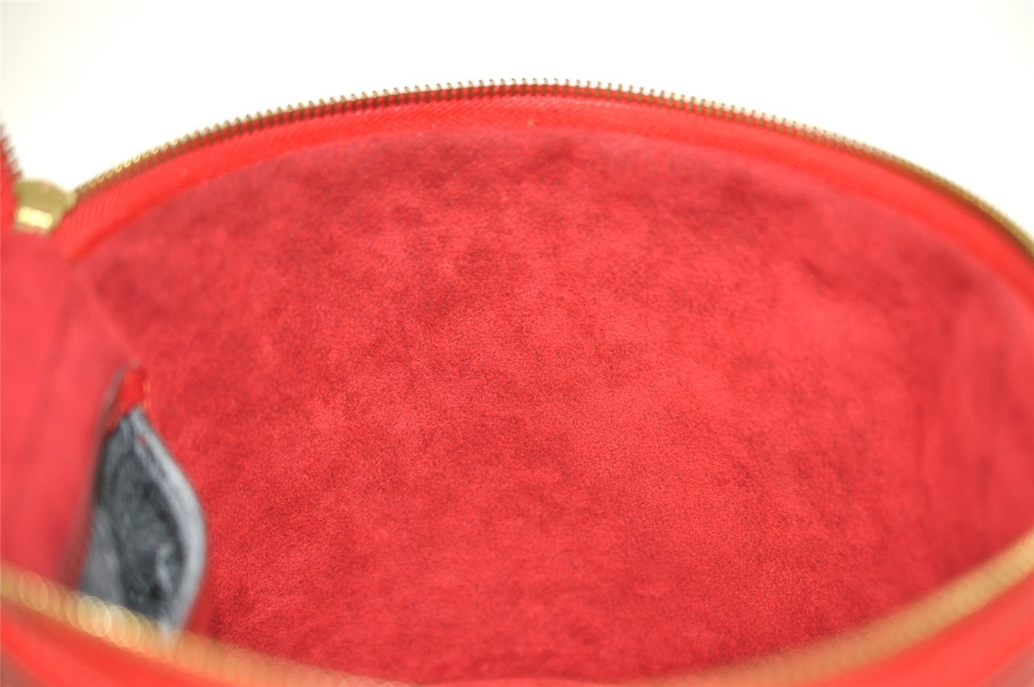 Authentic Louis Vuitton Epi Cannes Red Cosmetic Hand Bag Purse M48037 LV 2504I
