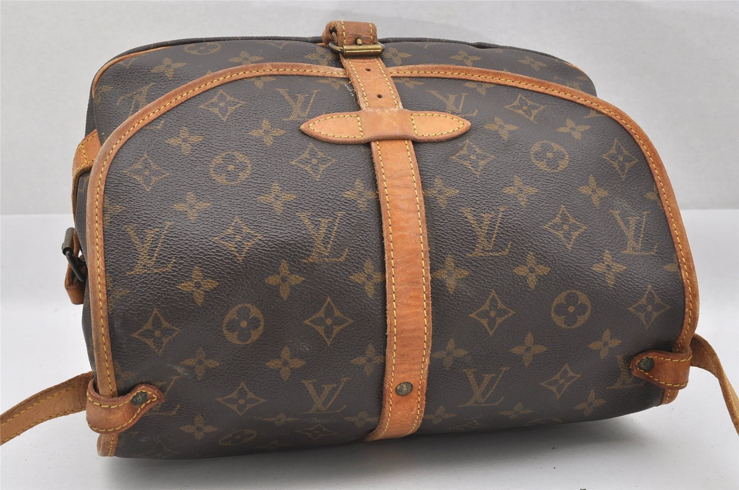 Authentic Louis Vuitton Monogram Saumur 30 Shoulder Cross Bag M42256 LV 2505J