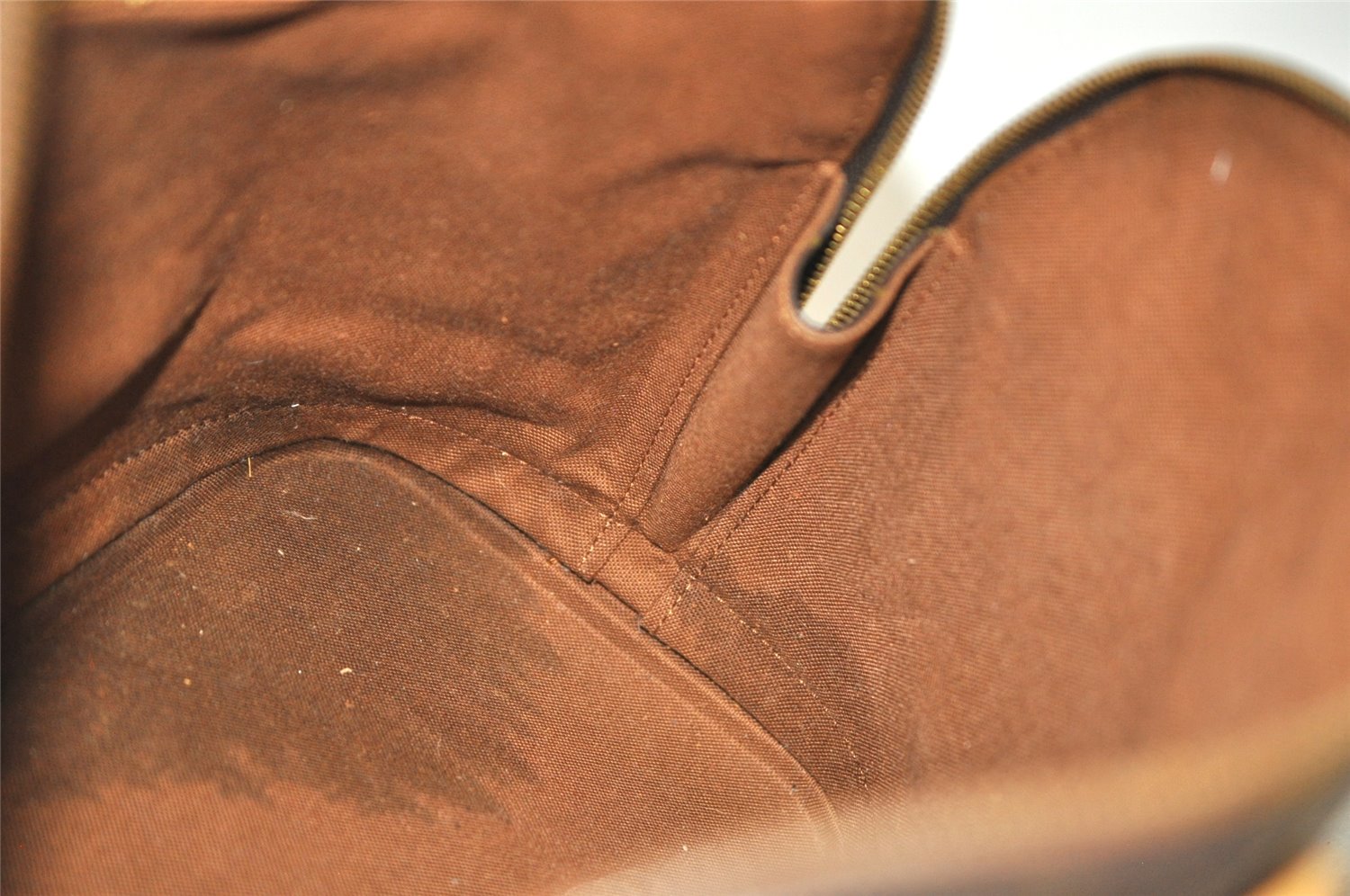 Authentic Louis Vuitton Monogram Alma Hand Bag Purse M51130 LV 2513K