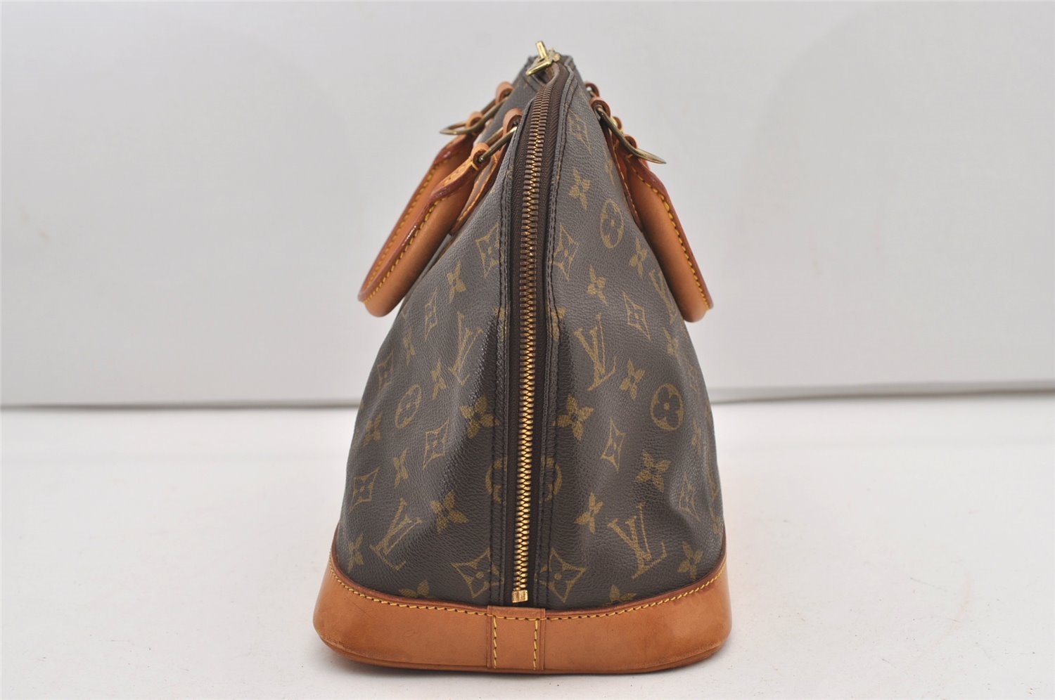 Authentic Louis Vuitton Monogram Alma Hand Bag Purse M51130 LV 2515J