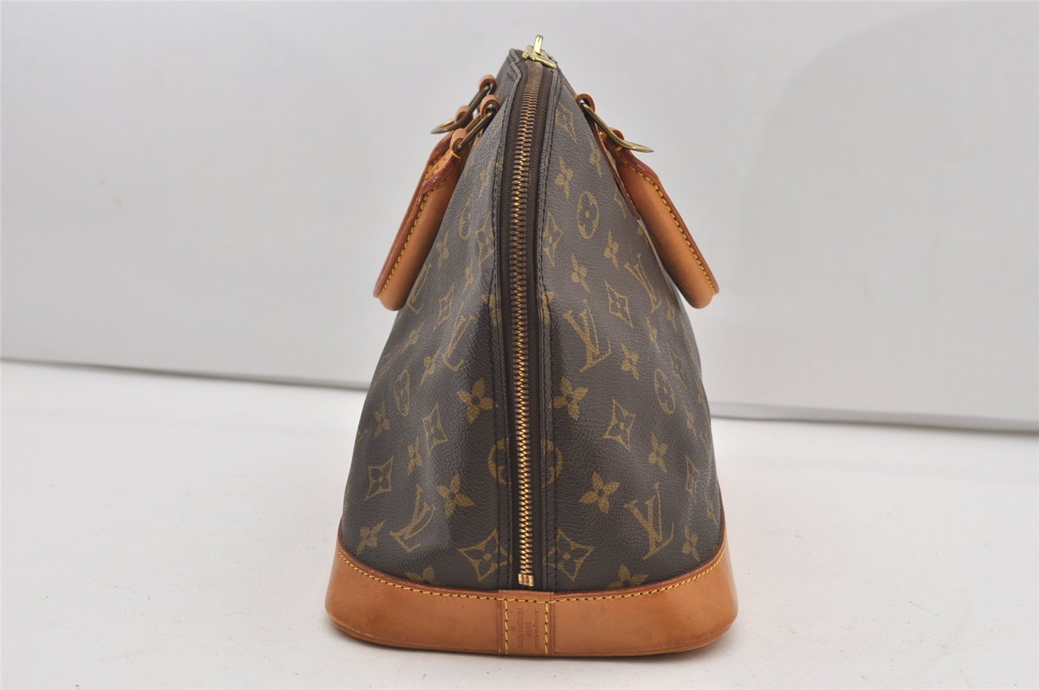 Authentic Louis Vuitton Monogram Alma Hand Bag Purse M51130 LV 2515J