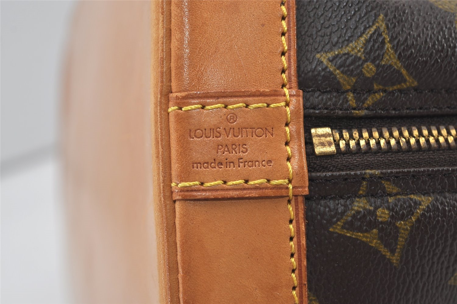 Authentic Louis Vuitton Monogram Alma Hand Bag Purse M51130 LV 2515J