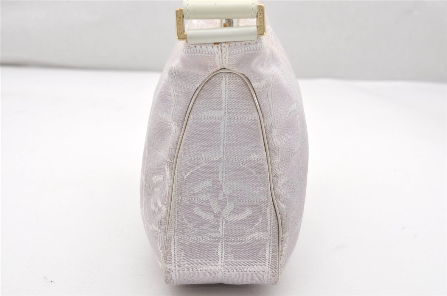 Authentic CHANEL Vintage New Travel Line Shoulder Hand Bag Purse Pink 2515K