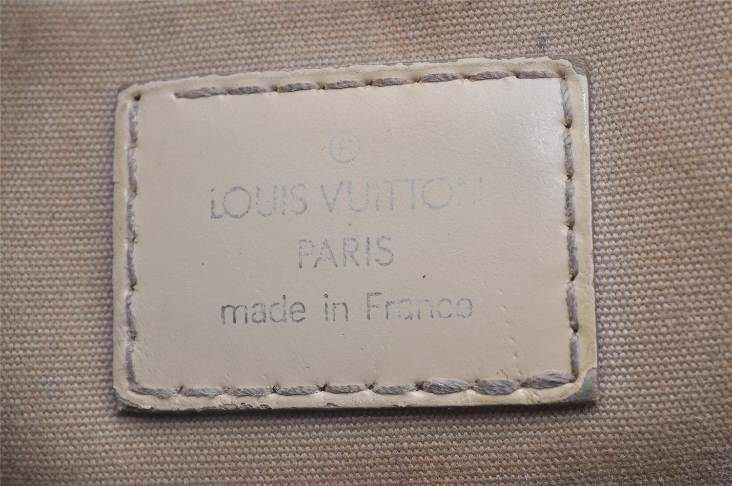 Authentic Louis Vuitton Epi Bowling Montaigne GM Hand Bag White M5931J LV 2516I