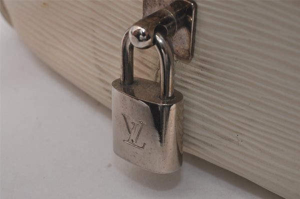 Authentic Louis Vuitton Epi Bowling Montaigne GM Hand Bag White M5931J LV 2516I