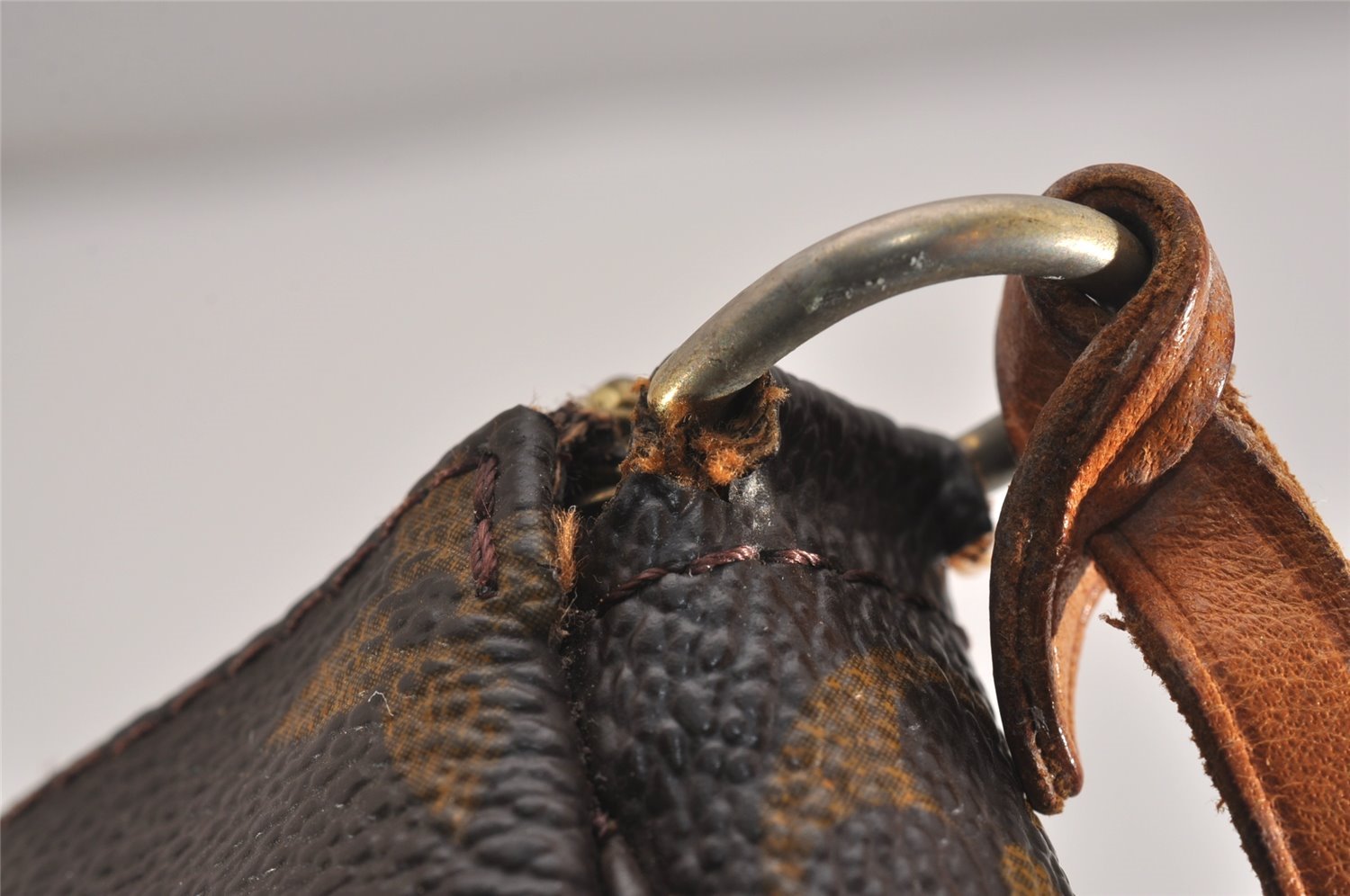 Authentic Louis Vuitton Monogram Pochette Accessoires Pouch M51980 LV 2516J