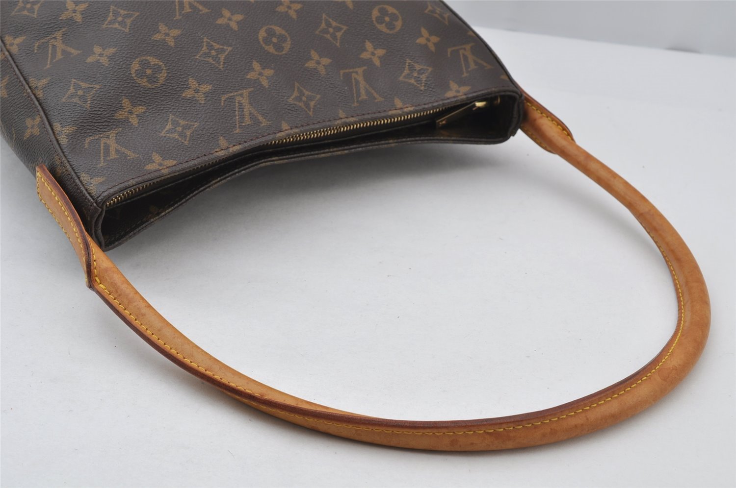 Authentic Louis Vuitton Monogram Looping GM Shoulder Bag M51145 LV 2520J
