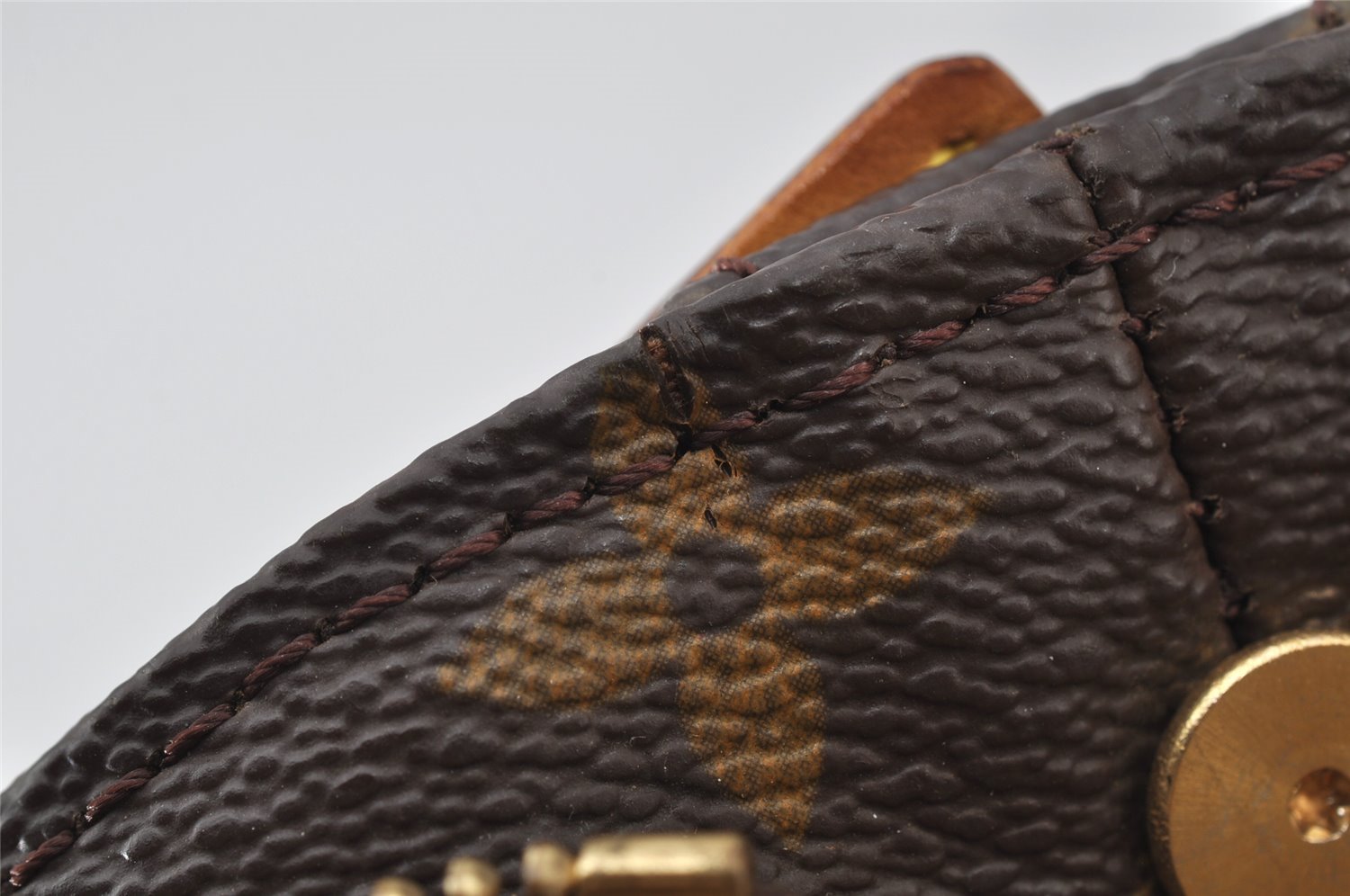 Authentic Louis Vuitton Monogram Looping GM Shoulder Bag M51145 LV 2520J