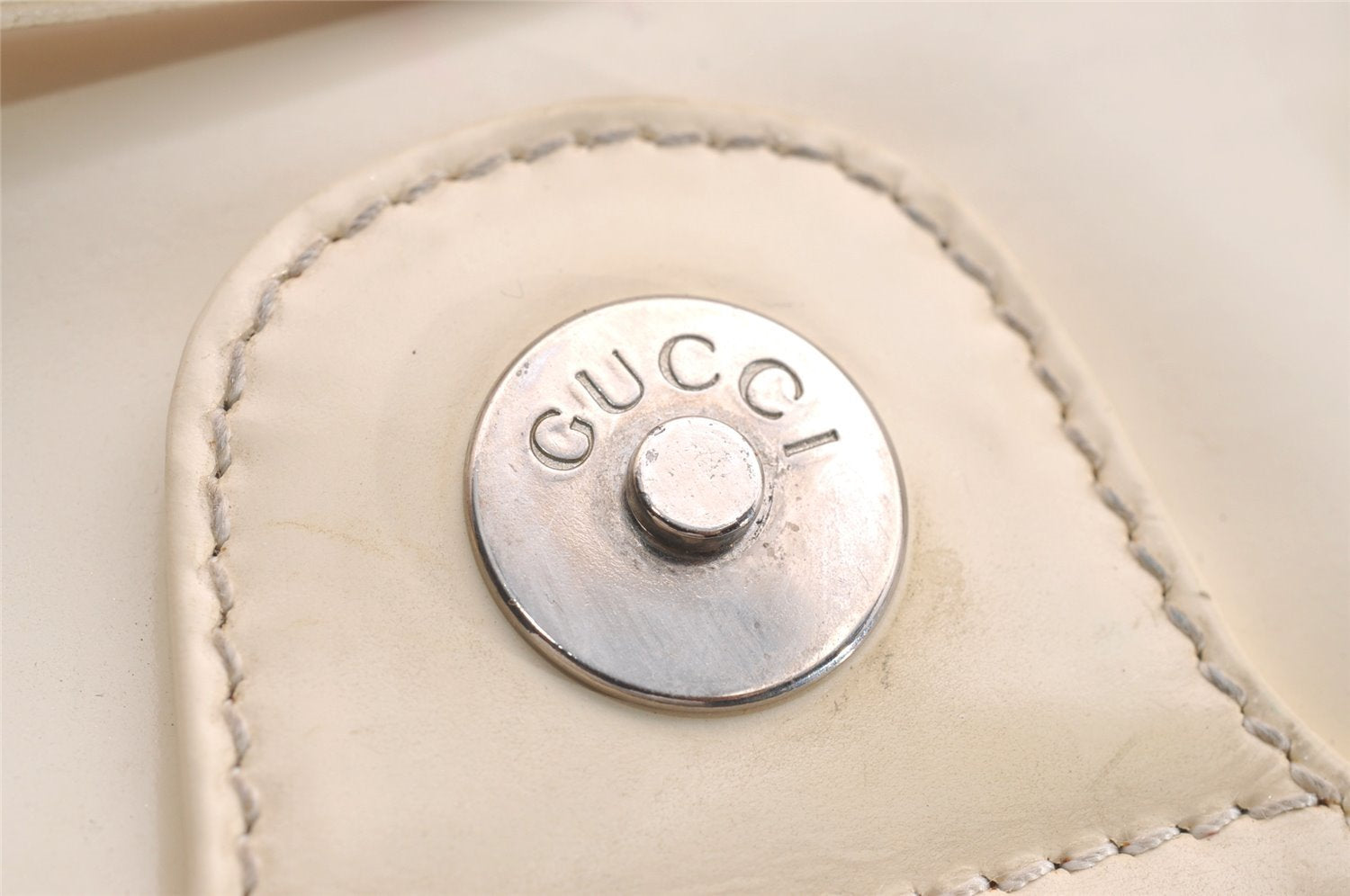 Authentic GUCCI Interlocking G Vintage Shoulder Bag Enamel White Junk 2521I