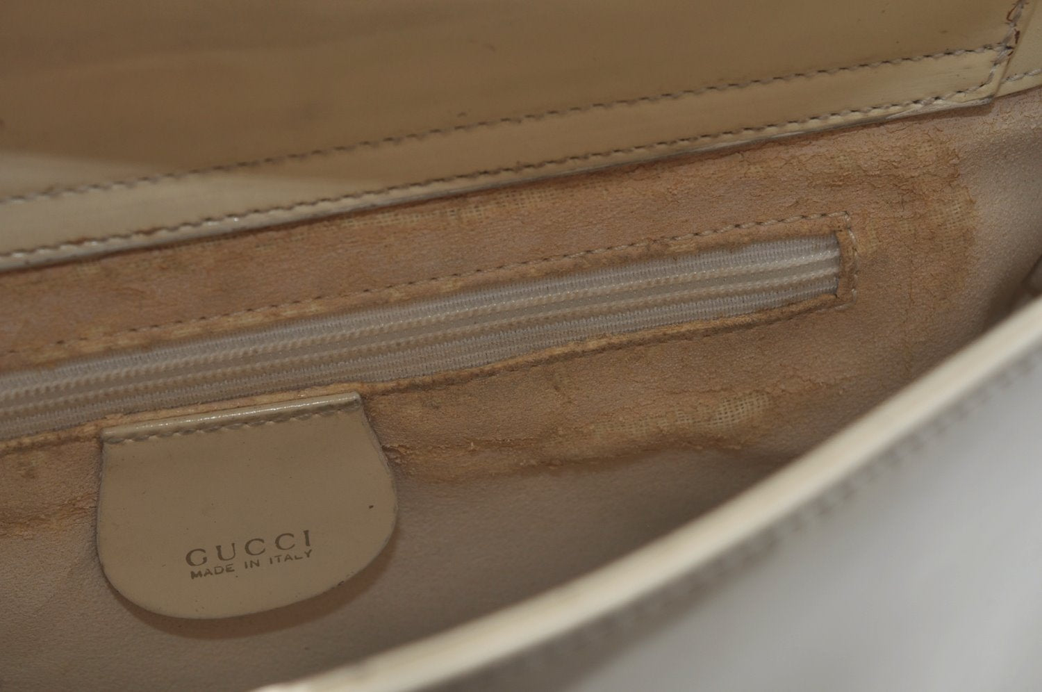 Authentic GUCCI Interlocking G Vintage Shoulder Bag Enamel White Junk 2521I