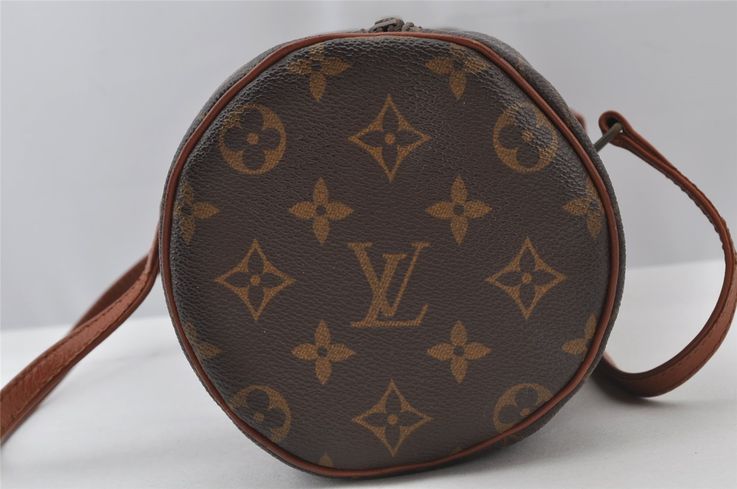 Authentic Louis Vuitton Monogram Papillon 26 Hand Bag Old Model LV 2523J