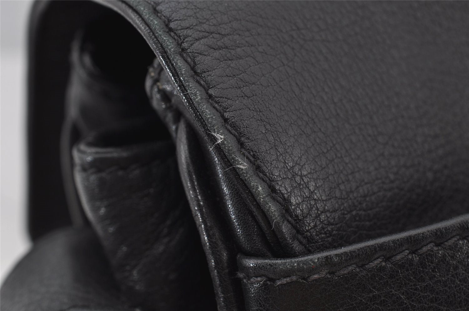 Authentic GUCCI Vintage Shoulder Cross Body Bag Purse Leather Black Junk 2526J