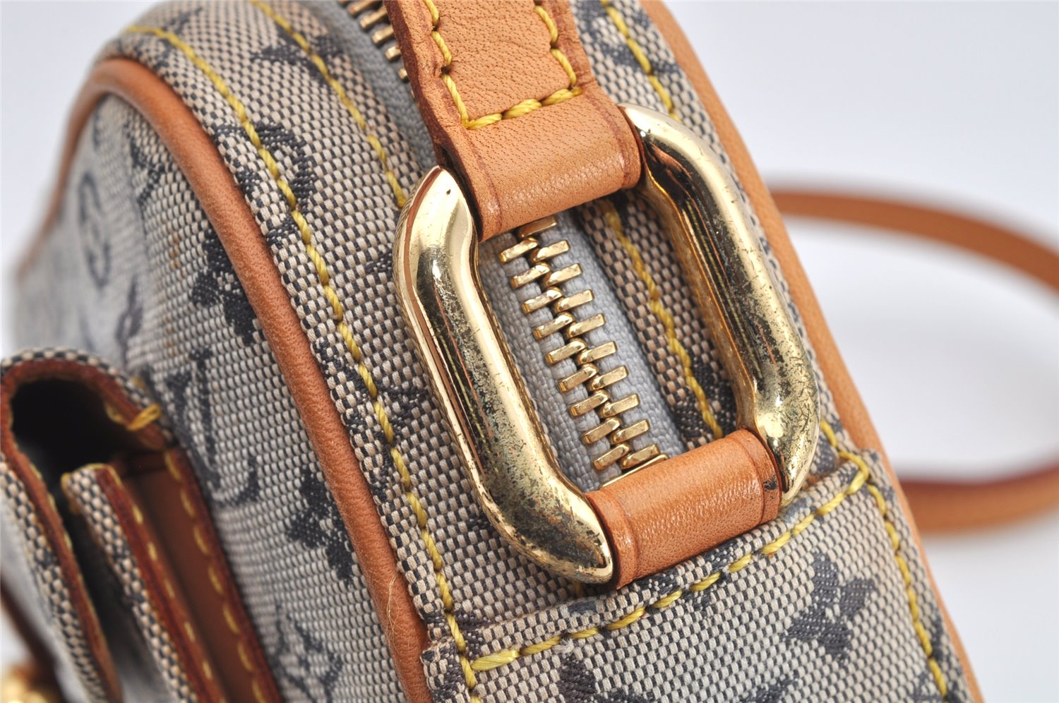 Auth Louis Vuitton Monogram Mini Juliet MM Shoulder Cross Bag M92004 LV 2530K