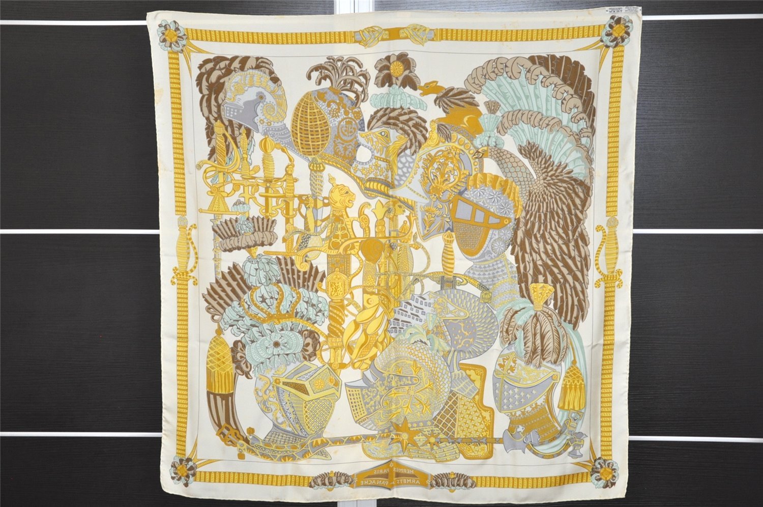 Authentic HERMES Carre 90 Scarf 