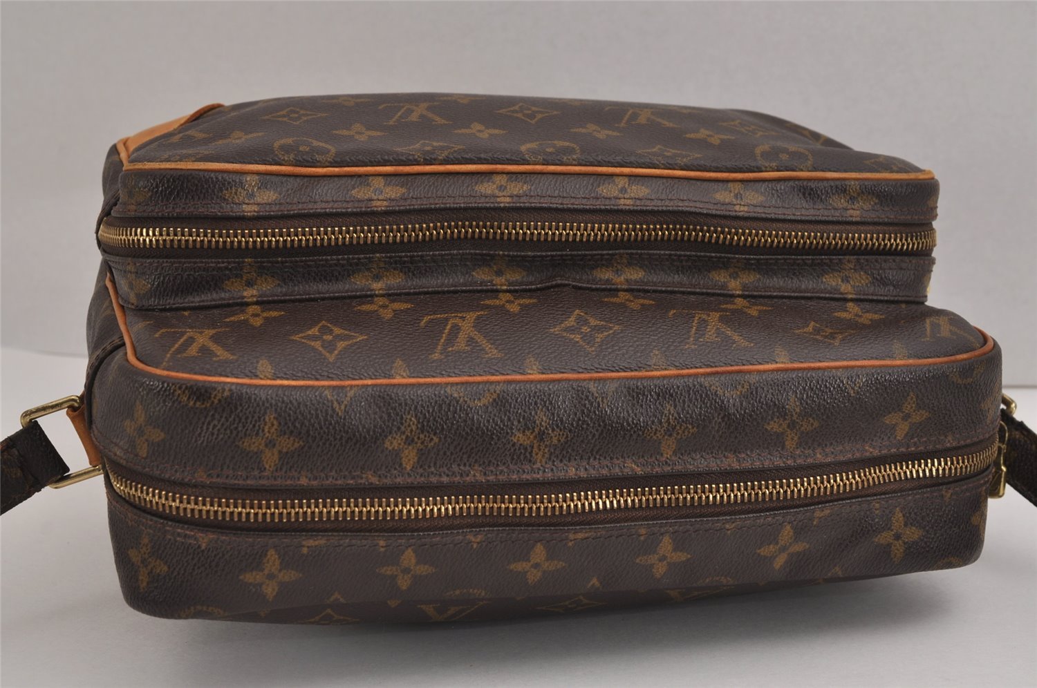 Authentic Louis Vuitton Monogram Nile Shoulder Cross Body Bag M45244 Junk 2533J