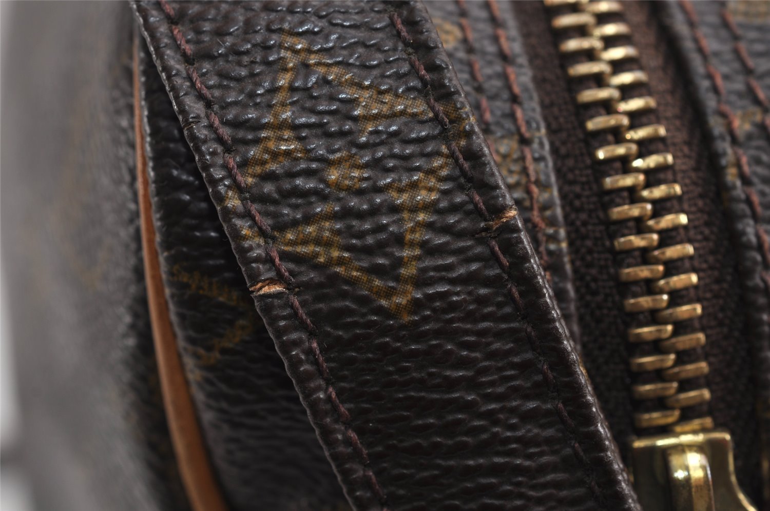 Authentic Louis Vuitton Monogram Nile Shoulder Cross Body Bag M45244 Junk 2533J