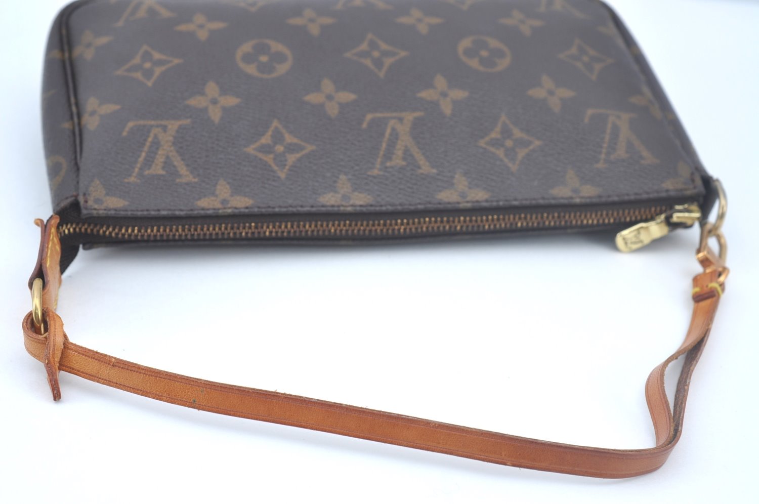 Authentic Louis Vuitton Monogram Pochette Accessoires Pouch M51980 LV 2536K