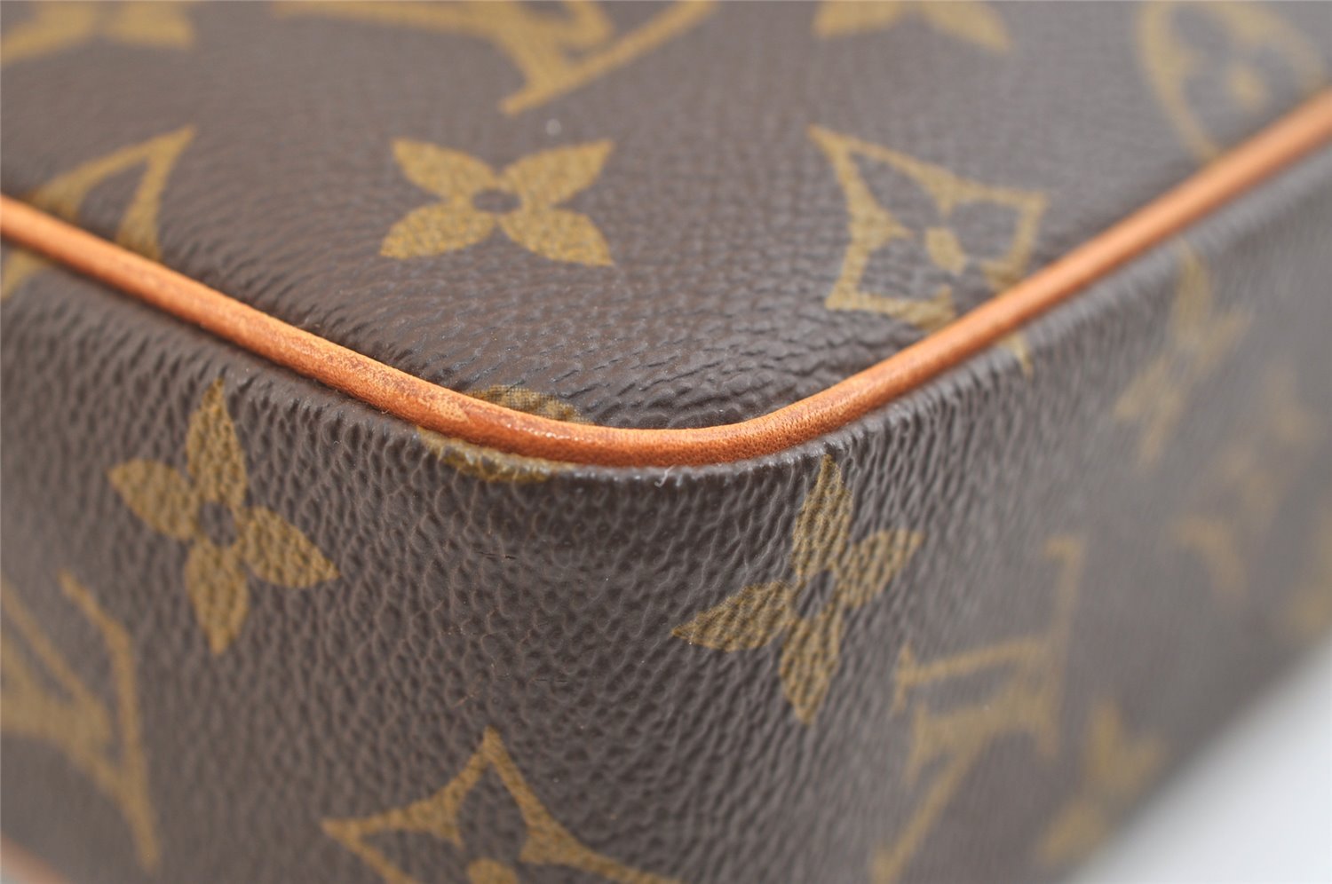 Authentic Louis Vuitton Monogram Compiegne 23 Clutch Hand Bag M51847 LV 2538K
