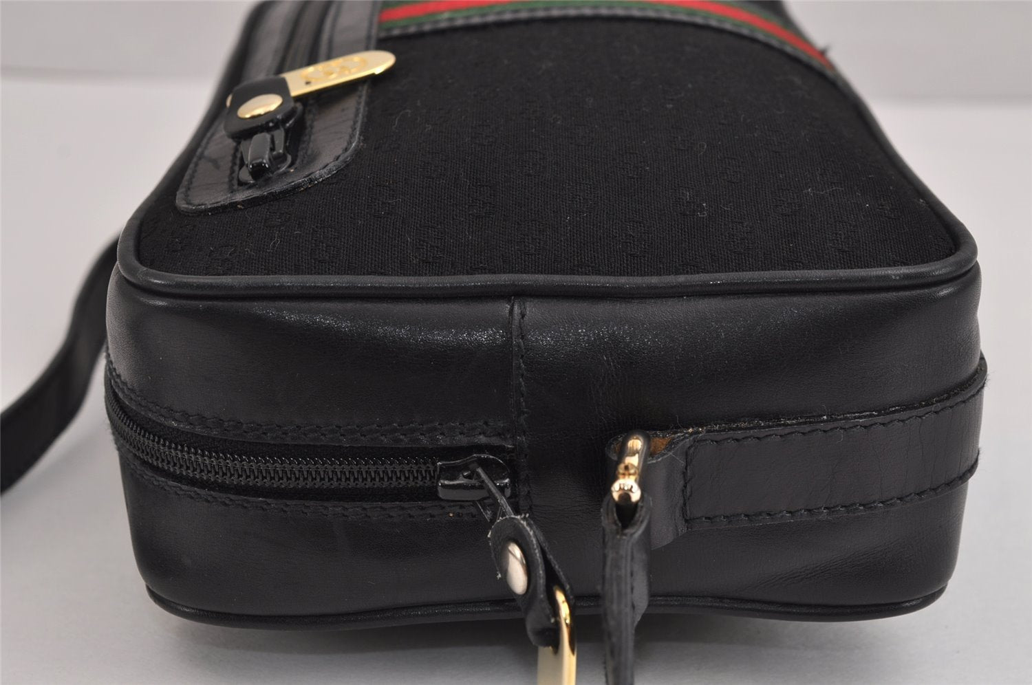 Authentic GUCCI Web Sherry Line Micro GG Canvas Leather Shoulder Bag Black 2539J