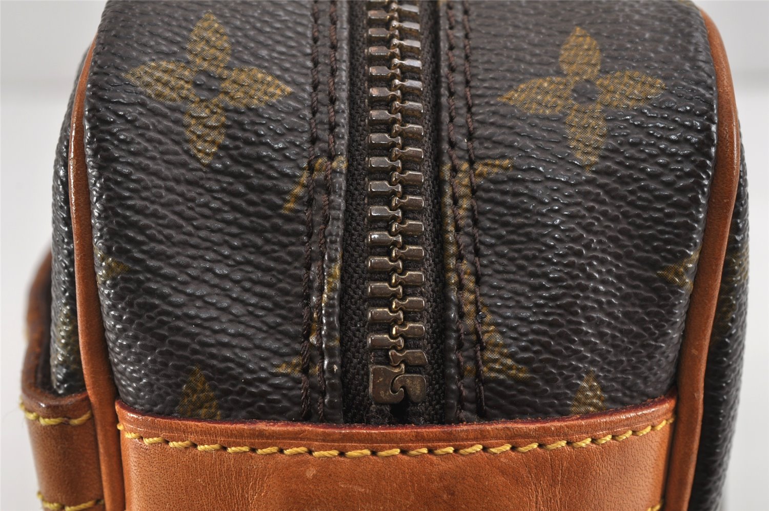 Authentic Louis Vuitton Monogram Compiegne 28 Clutch Hand Bag M51845 LV 2539K