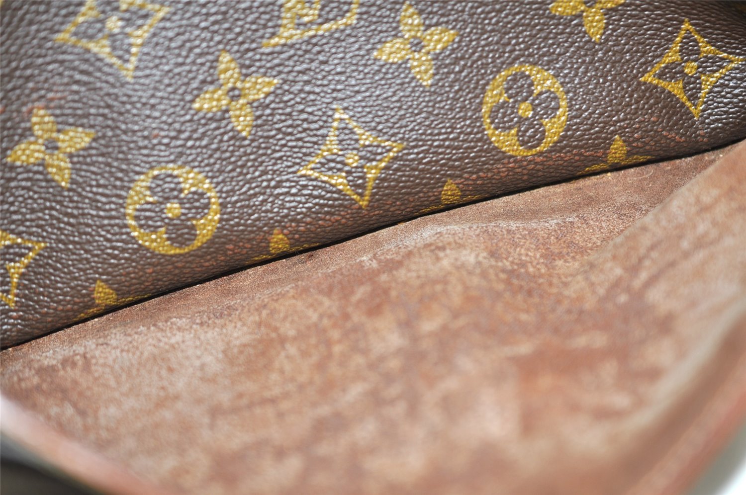 Authentic Louis Vuitton Monogram Compiegne 28 Clutch Hand Bag M51845 LV 2539K