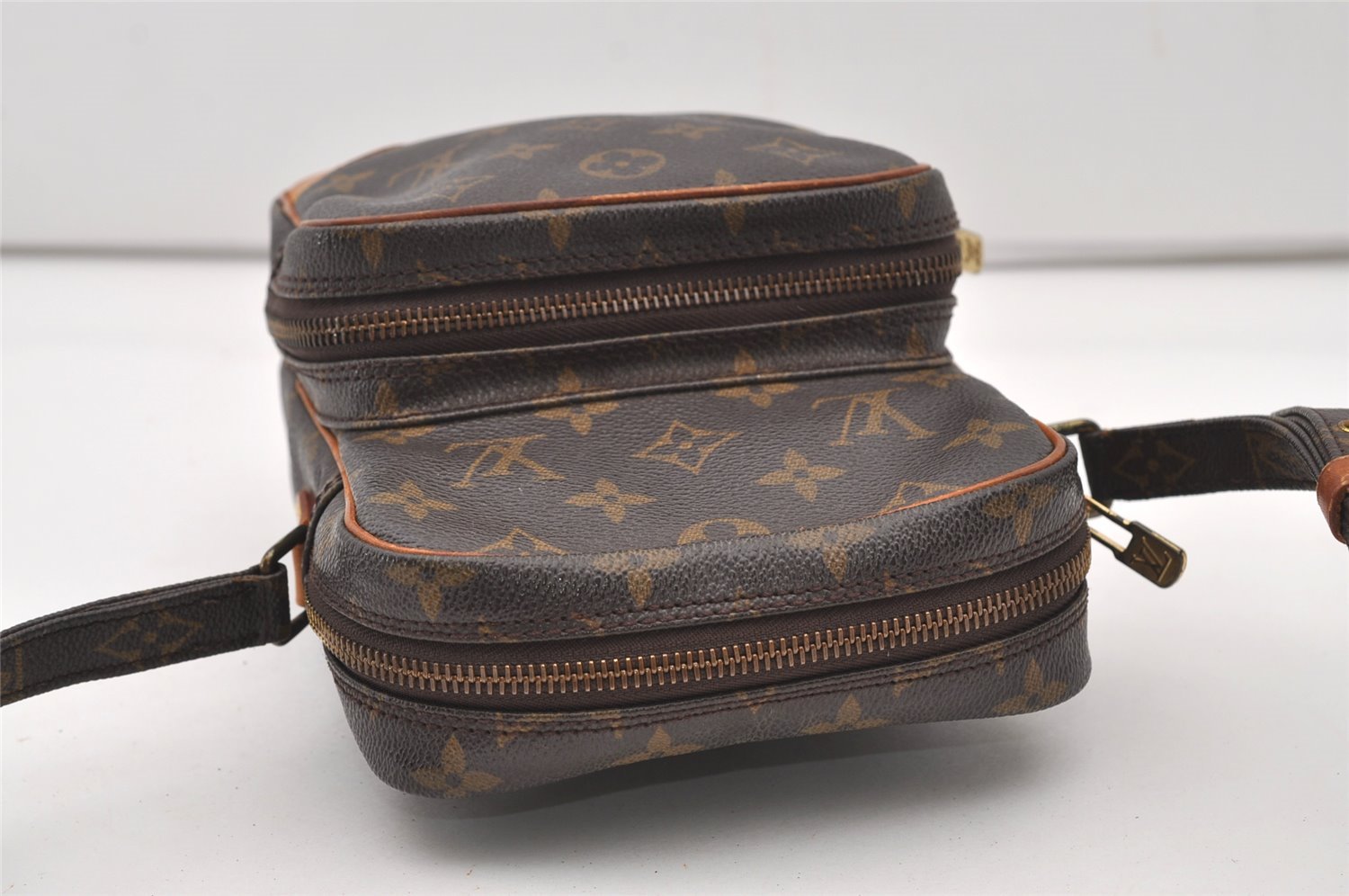 Authentic Louis Vuitton Monogram Amazone Shoulder Cross Body Bag M45236 LV 2540J