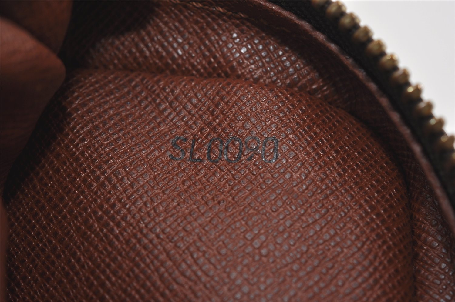 Authentic Louis Vuitton Monogram Danube Shoulder Crossbody Bag M45266 Junk 2543I