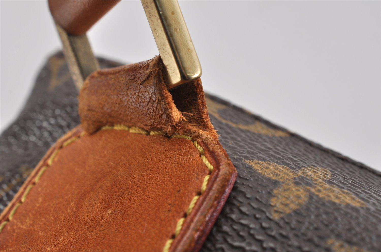 Auth Louis Vuitton Monogram Pochette Bosphore Shoulder Cross Bag M40044 LV 2543K