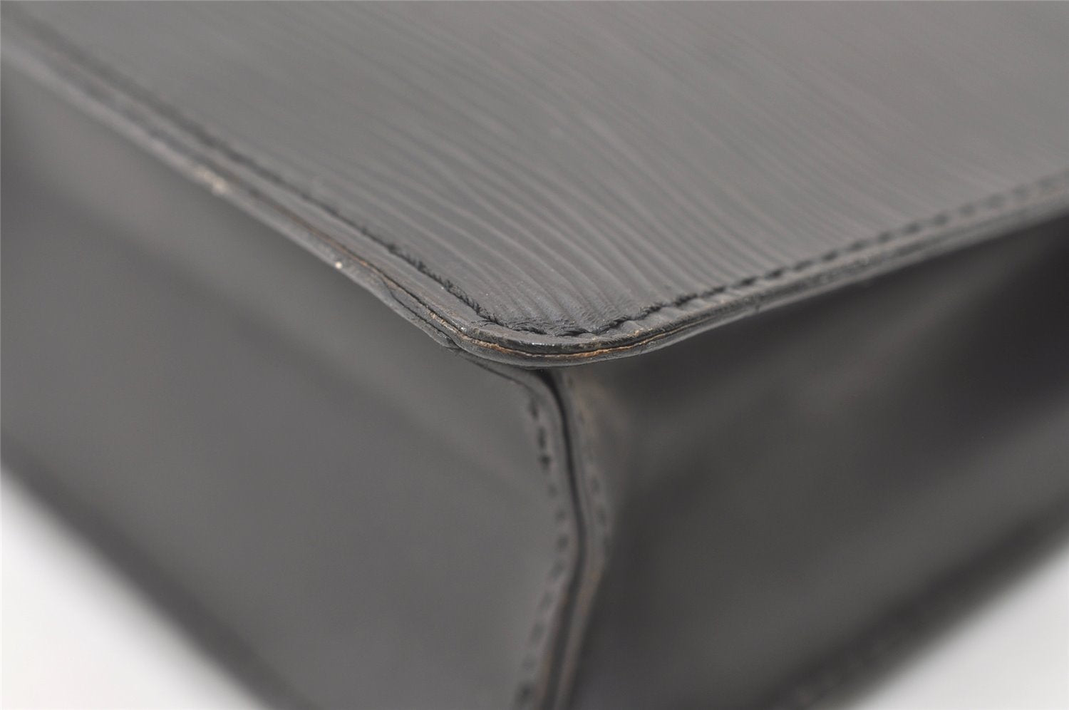 Authentic Louis Vuitton Epi Pochette Homme Clutch Hand Bag Black M52522 LV 2544J