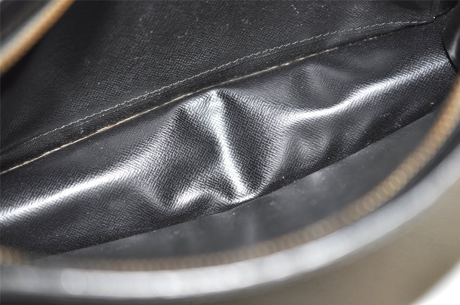 Authentic Louis Vuitton Epi Pochette Homme Clutch Hand Bag Black M52522 LV 2544J