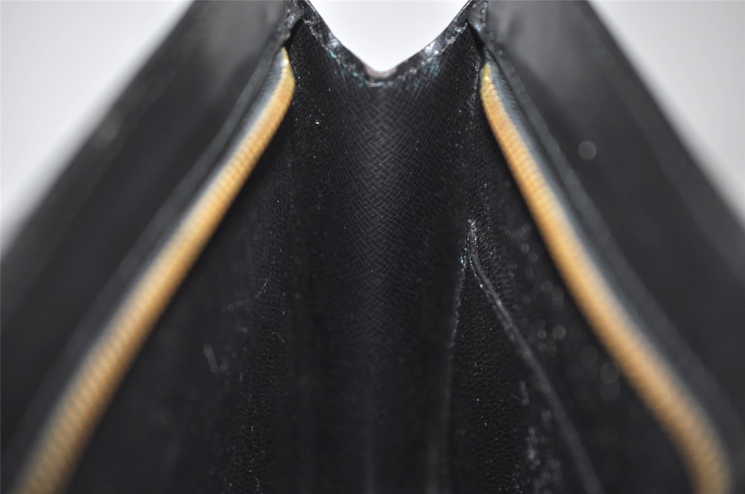 Authentic Louis Vuitton Epi Pochette Homme Clutch Hand Bag Black M52522 LV 2544J